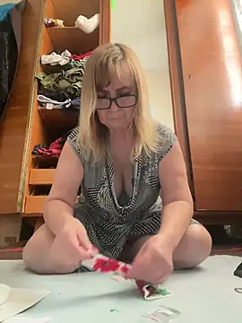 Snapshot of Irina2909@xh chatting on 02/08/26, 10:51 Irina2909xh online show from 02/08/26, 10:51