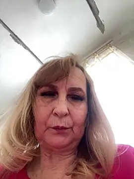 Snapshot of Irina2909@xh chatting on 02/20/26, 12:16 Irina2909xh online show from 02/20/26, 12:16