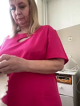 Snapshot of Irina2909@xh chatting on 02/24/26, 12:14 Irina2909xh online show from 02/24/26, 12:14