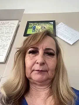 Irina2909xh online show from 06/11/26, 10:02