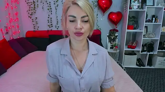 LunaBellucci online show from 03/20/26, 09:14