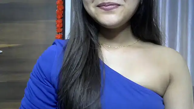 selen 5 online show from 10/17/25, 06:43