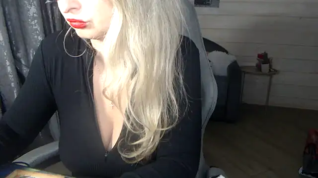 RubiLakros online show from 09/11/25, 08:53