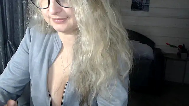 RubiLakros online show from 11/06/25, 12:17