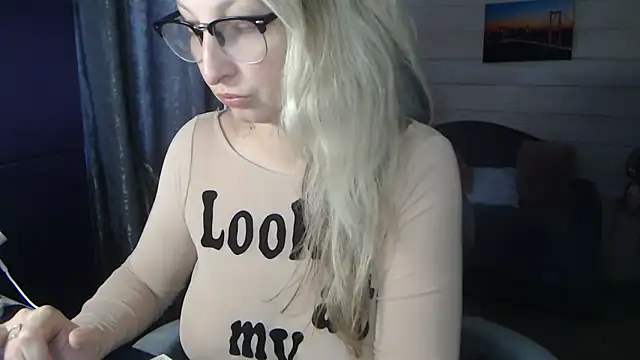 RubiLakros online show from 03/20/26, 11:04