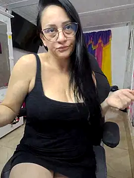 Ameliarizo online show from 04/15/26, 11:27