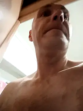 Snapshot of Sam_Colt chatting on 12/15/25, 07:34 Sam Colt online show from 12/15/25, 07:34