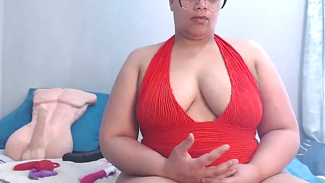 Lustfuleyez online show from 11/30/25, 08:18