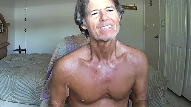 nakeedcowboi65 online show from 04/21/26, 09:06