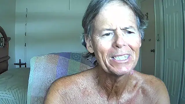 nakeedcowboi65 online show from 05/11/26, 07:22