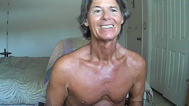 nakeedcowboi65 online show from 05/26/26, 09:44