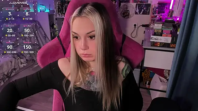 ChloeKohaku online show from 11/20/25, 03:28