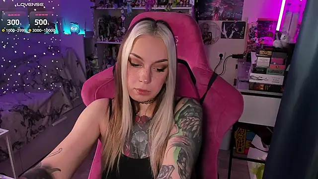 ChloeKohaku online show from 12/19/25, 06:20