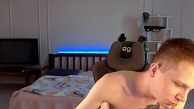 Snapshot of arlekincrop chatting on 09/29/25, 03:00 arlekincrop online show from 09/29/25, 03:00