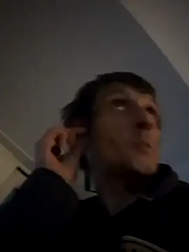 Snapshot of maciej chatting on 09/10/25, 07:14 maciej online show from 09/10/25, 07:14