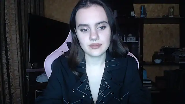 Snapshot of Veronika_kruk chatting on 01/19/25, 06:00 Veronika kruk online show from 01/19/25, 06:00