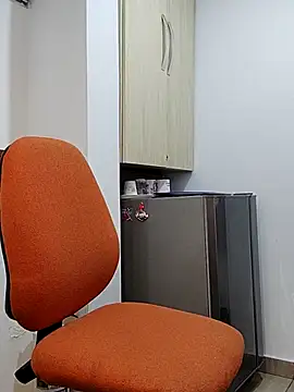 Snapshot of Business_dickkk chatting on 03/04/25, 09:22 Business dickkk online show from 03/04/25, 09:22