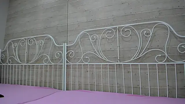 Snapshot of JuliaBusty chatting on 03/22/25, 04:56 JuliaBusty online show from 03/22/25, 04:56