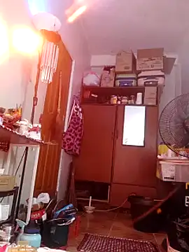 Snapshot of QueenSoreal chatting on 02/22/25, 07:14 QueenSoreal online show from 02/22/25, 07:14