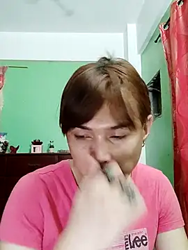 Snapshot of QueenSoreal chatting on 09/24/25, 04:43 QueenSoreal online show from 09/24/25, 04:43