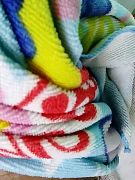 Snapshot of QueenSoreal chatting on 09/25/25, 06:00 QueenSoreal online show from 09/25/25, 06:00