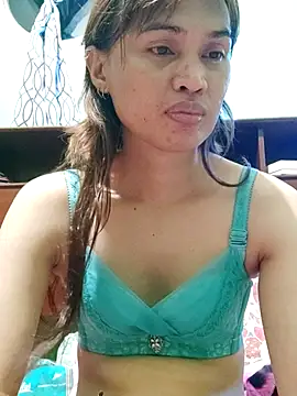 QueenSoreal online show from 01/13/26, 03:50