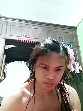 QueenSoreal online show from 01/16/26, 04:33