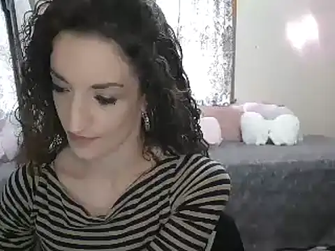 Snapshot of AshleyRain chatting on 01/07/25, 04:37 AshleyRain online show from 01/07/25, 04:37