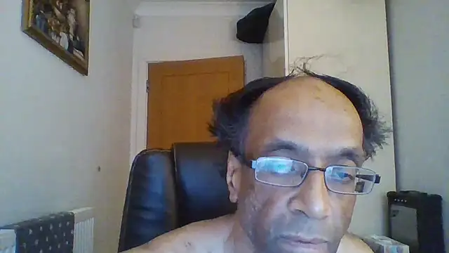 Snapshot of rauncher1 chatting on 09/19/25, 09:11 rauncher1 online show from 09/19/25, 09:11