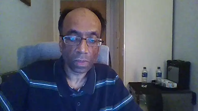 Snapshot of rauncher1 chatting on 10/09/25, 10:52 rauncher1 online show from 10/09/25, 10:52