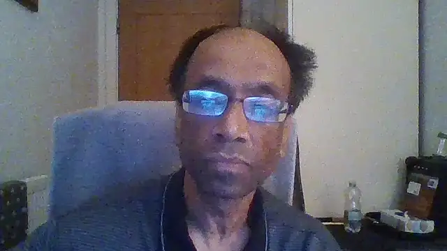 Snapshot of rauncher1 chatting on 11/10/25, 01:10 rauncher1 online show from 11/10/25, 01:10