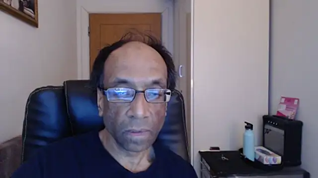 rauncher1 online show from 04/23/26, 08:46