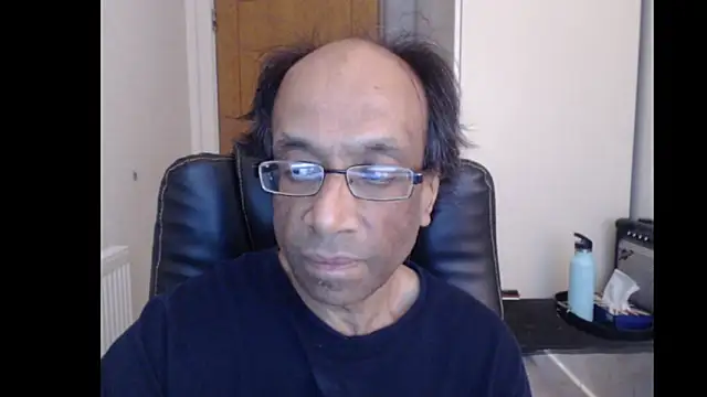 Snapshot of rauncher1 chatting on 06/09/26, 08:59 rauncher1 online show from 06/09/26, 08:59