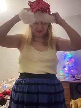 Susanel online show from 12/31/24, 03:42