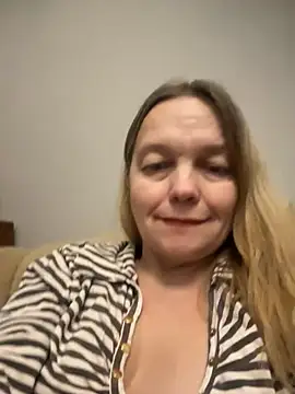 Susanel online show from 01/07/25, 04:37