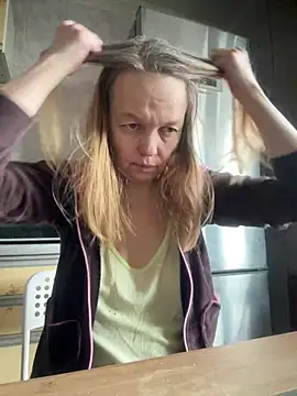 Susanel online show from 01/15/25, 10:27