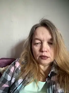 Susanel online show from 02/12/25, 08:38