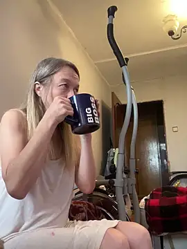 Susanel online show from 10/05/25, 10:02