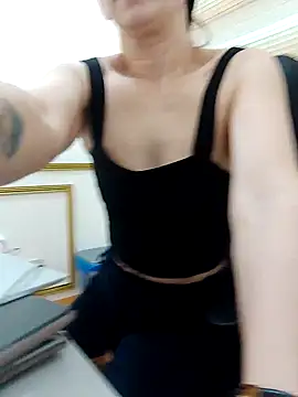 Snapshot of ladyxianne chatting on 03/03/25, 05:42 ladyxianne online show from 03/03/25, 05:42