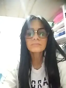 Snapshot of Loreana_devil chatting on 02/23/26, 09:34 Loreana devil online show from 02/23/26, 09:34