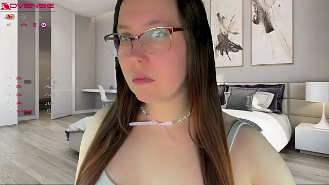 Victoria Romans online show from 09/10/25, 04:34