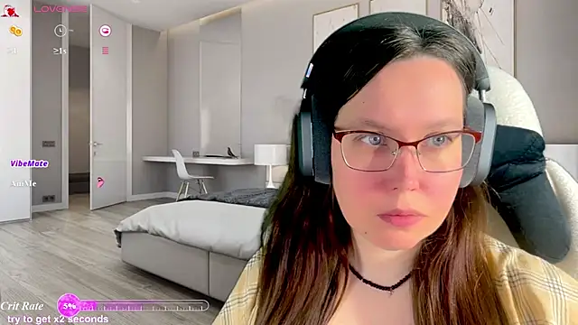 Victoria Romans online show from 06/11/26, 03:37