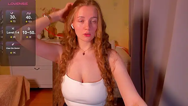 SweetMilkis online show from 04/21/26, 07:50