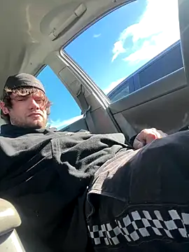 Snapshot of cumgitsumdic chatting on 11/11/25, 07:47 cumgitsumdic online show from 11/11/25, 07:47