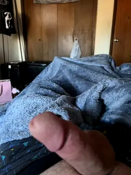 Snapshot of cumgitsumdic chatting on 12/02/25, 04:02 cumgitsumdic online show from 12/02/25, 04:02