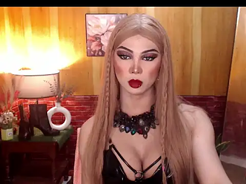 Snapshot of MagneticBeauty chatting on 09/09/25, 03:00 MagneticBeauty online show from 09/09/25, 03:00