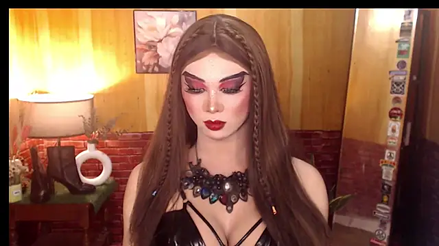 Snapshot of MagneticBeauty chatting on 09/14/25, 03:11 MagneticBeauty online show from 09/14/25, 03:11