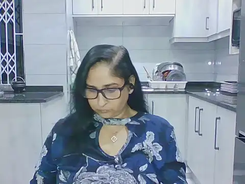 Snapshot of Indiankushy chatting on 07/09/26, 05:17 Indiankushy online show from 07/09/26, 05:17