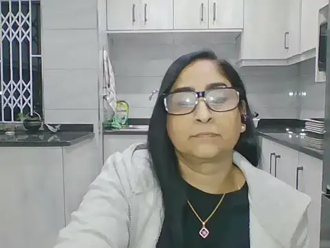Snapshot of Indiankushy chatting on 07/11/26, 05:37 Indiankushy online show from 07/11/26, 05:37