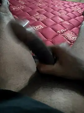 Snapshot of rocksred1 chatting on 01/14/26, 06:24 rocksred1 online show from 01/14/26, 06:24